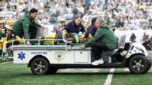 Packers WR Reed, RT Bako-Bewele carted off with injuries