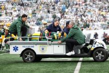 Packers WR Reed sustained back, not neck injury, source says