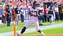 Fantasy football buzz: Players to trade for, and what to expect from Bears RBs