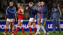Arsenal wins late, Man City draws at Bayern as UWCL returns