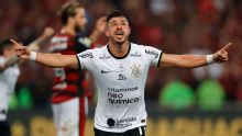 Ex-Inter e Grêmio, Giuliano anuncia aposentadoria e se declara ao Corinthians: 'Clube do coração'
