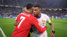 Mbappé brinca sobre idade de Cristiano Ronaldo e diz por que nunca jogará pela seleção da França com 41 anos
