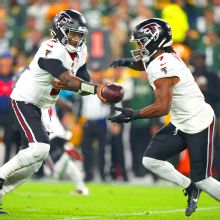 Penix's return revives Falcons' attack in rout of Packers