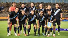 Oscar Santis sobre la derrota en Jamaica: "El último minuto nos pasa factura"