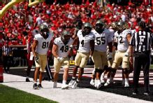 Wake Forest takes down No. 16 Louisville for road upset