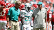 Dolphins RB De'Von Achane suffers knee injury vs. Chiefs