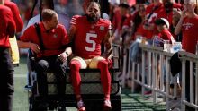 Mike Evans, WR 49ers, fuera de juego por lesión de costillas