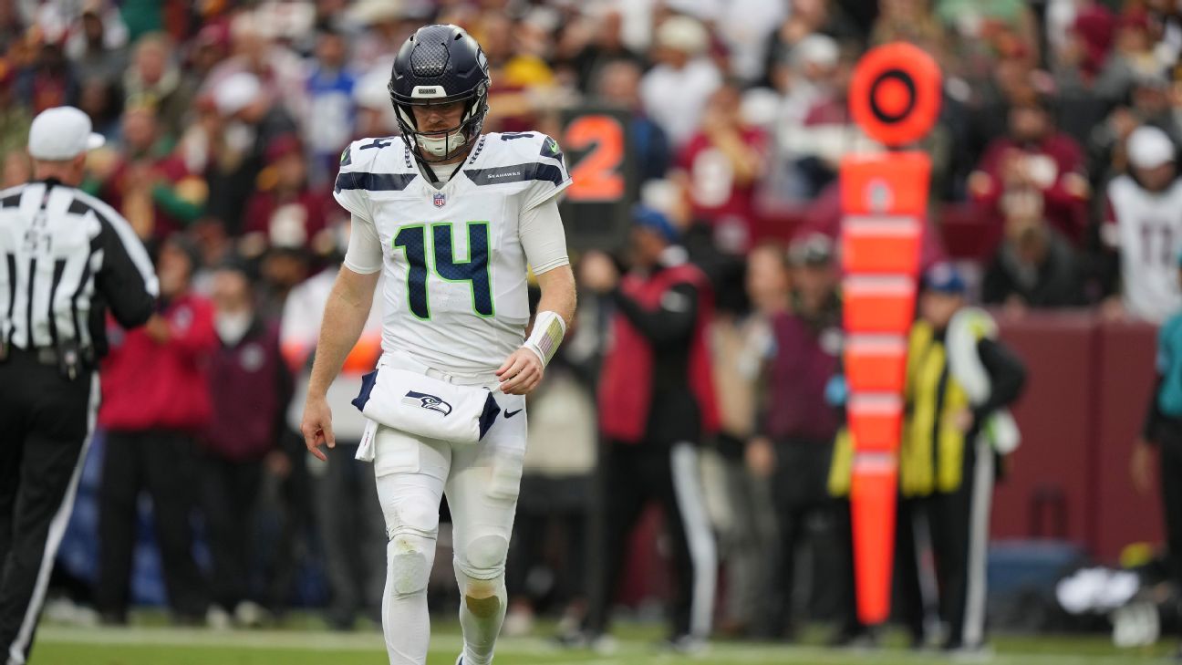 Tim Harris Rugby Coach Sam Darnold laments 'bad decision' in return for Seahawks - ESPN