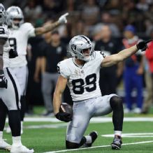 Raiders' Brock Bowers shines in return from knee procedure