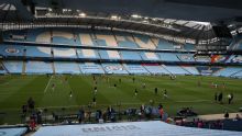 Ídolo do United detona 'trapaça' e dá 'dica' a jogadores do Manchester City: 'Jogaria medalhas no lixo'