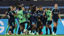 
Bizarre late penalty costs Arsenal win at Paris FC