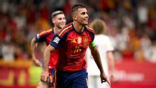 España venció con polémica a República Checa en la Nations League y amplió su racha