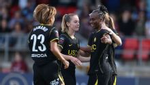 Chelsea continue good WSL start with win over West Ham