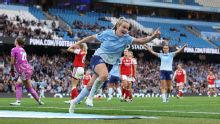 Man City maintain perfect WSL record with dramatic win over Arsenal