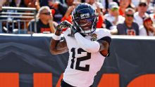 Travis Hunter jukes Tee Higgins in Jags win, goes viral despite penalty