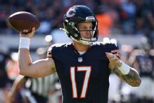 Bears' Johnson undecided on QB vs. Falcons if Williams can't go
