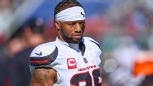Seahawks firman al corredor Joe Mixon, informan fuentes