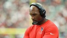 Texans' DeMeco Ryans taking over defensive playcalling duties
