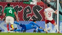 Guillermo Ochoa elige la atajada a Neymar sobre la atajada a Lewandowski