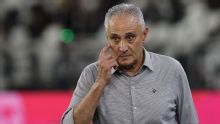 Tite admite erro em expulsão ao invadir campo para comemorar gol anulado do Botafogo: 'Deveria ter ficado contido'