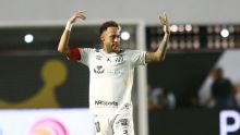 Cuca parabeniza Neymar por 'remontada' do Santos contra o Flamengo: 'Mesmo sem a condição ideal fez a diferença'