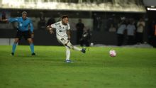 Neymar exalta grande jogo na Vila e diz que Santos só está atrás do Flamengo: 'Melhores times do Brasil'