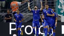 Palmeiras vence Bahia e encosta no Flamengo na briga pela liderança do Brasileirão