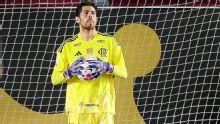 Com Rossi contestado, Flamengo pensa em mudança no gol para 2027