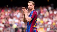 Transfer rumors, news: Chelsea eye move for Barcelona's De Jong