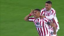 Alarcón marcó y golpeó primero para Instituto ante Boca