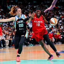 Dream sweep Liberty to earn first WNBA Finals berth since 2013