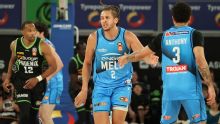 United mow down Phoenix in NBL Melbourne derby