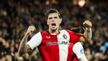 Spanjaarden schieten Feyenoord naar zege op AZ en koppositie