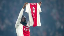 Tolu heeft opvallende verklaring voor tonen Dolberg-shirt: "Moest van Victor Osimhen"