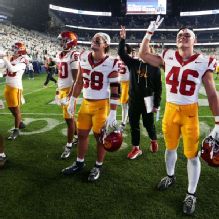 No. 19 USC moves to 6-1, tops Penn State in White Out game