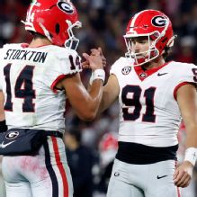 No. 2 Georgia rallies, posts first win at Alabama since 2007