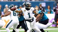 Reports: NFL won't punish Eagles for letting Jalen Hurts play with blood clot