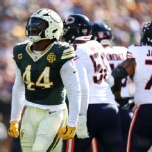 Packers maul Bears, then fire back at Burden for 'quit' talk