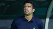 Cutucada no Corinthians? Abel diz que prefere ficar sem reforços a ter salários atrasados no Palmeiras