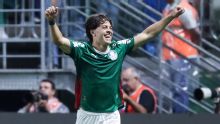 Jornal exalta Giay após dois gols em Palmeiras 4 x 1 Corinthians e titularidade em adeus de Messi: '12 dias de sonho'