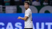 OPINIÃO: Por que jogador de futebol assina contrato com clube caloteiro?