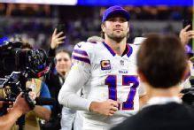 Bills QB Josh Allen earns first overtime win of career vs. Rams on MNF