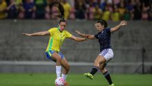Seleção Brasileira feminina sai na frente, fica com uma a mais, mas só empata com Argentina