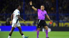 ¡Insólito! Andrés Gómez recibió dos amarillas en cuestión de segundos y fue expulsado en Boca vs. Vasco