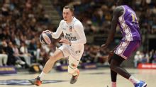 Breakers survive late Kings rally in NBL nailbiter