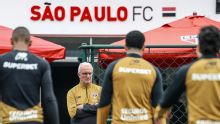Como estão gramados do CT do São Paulo após reclamações públicas de Dorival