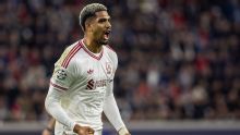 Champions League live updates: Liverpool take lead as early matches are underway
