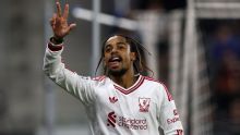 Liverpool vence 'jogo maluco' de nove gols na Champions League com três de joia francesa