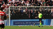 Rayo Vallecano: anuncian su sanción por lanzamiento de objetos vs Atlhletic