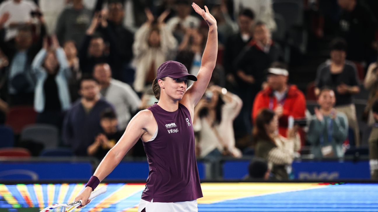 Swiatek avança às quartas em Wuhan e mantém disputa por vaga no WTA Finals